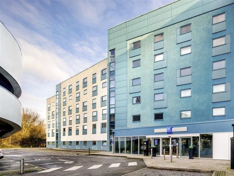 Ibis Budget London Heathrow T5 Slough Extérieur photo