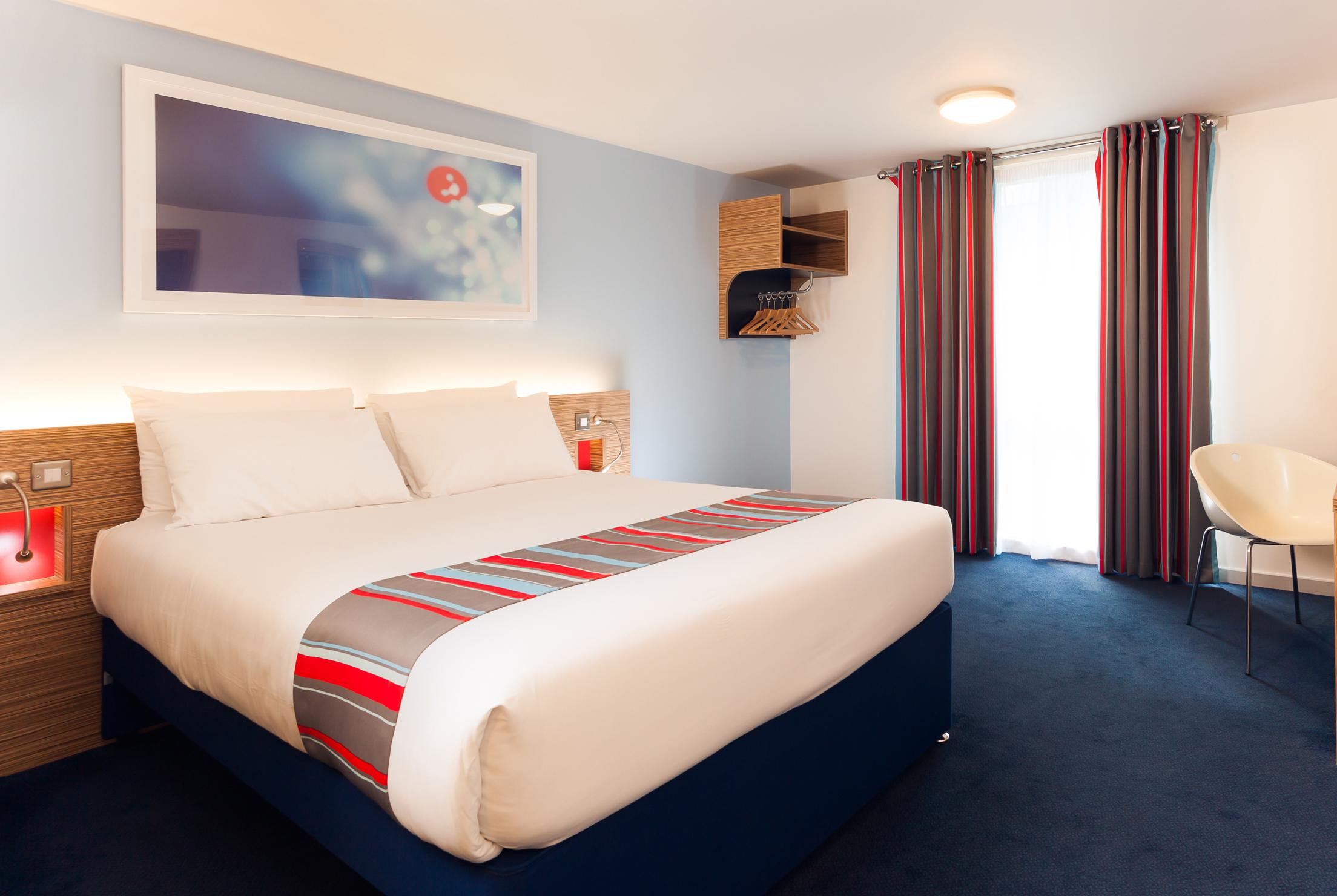 Ibis Budget London Heathrow T5 Slough Extérieur photo