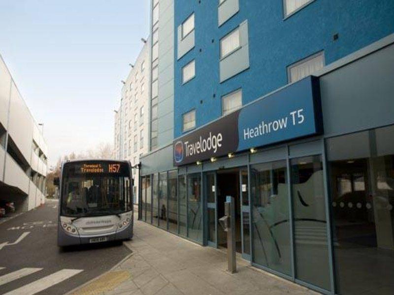 Ibis Budget London Heathrow T5 Slough Extérieur photo