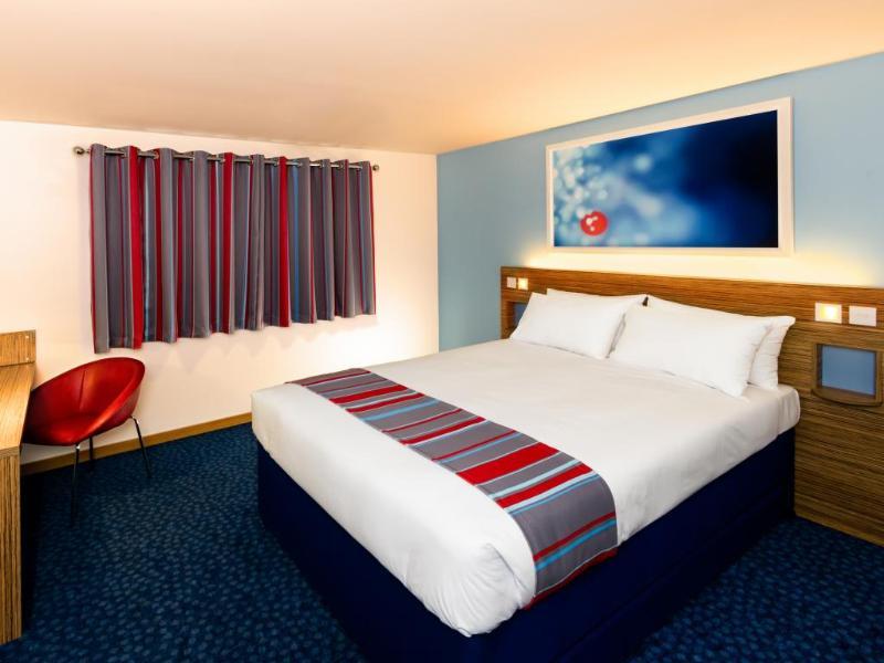 Ibis Budget London Heathrow T5 Slough Extérieur photo