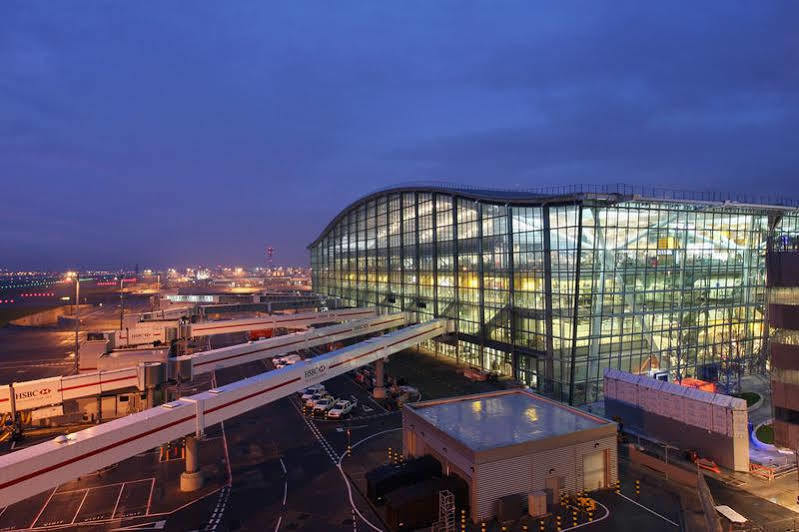 Ibis Budget London Heathrow T5 Slough Extérieur photo